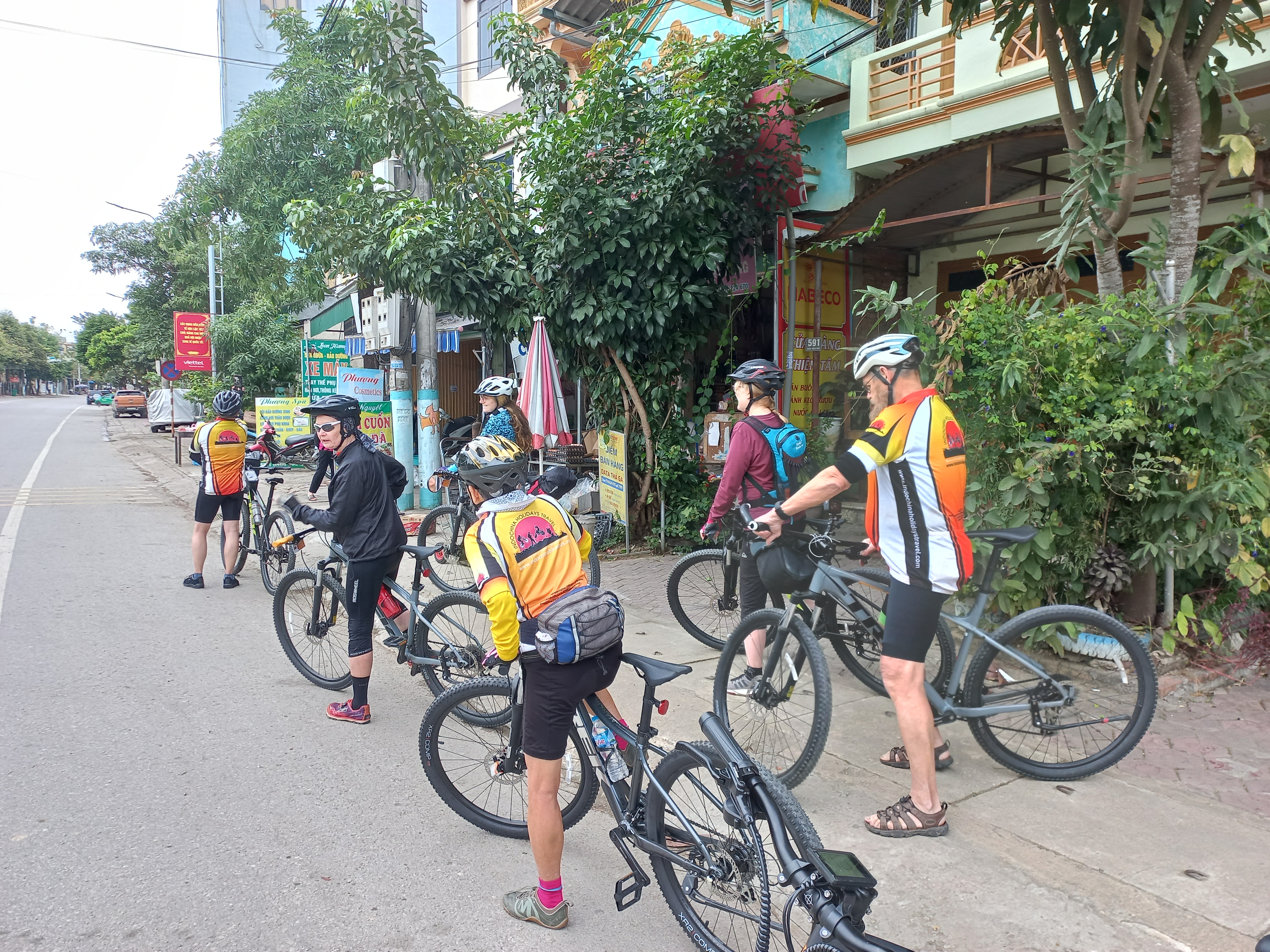 Siem Reap Cycling To Ho Chi Minh City - 16 Days