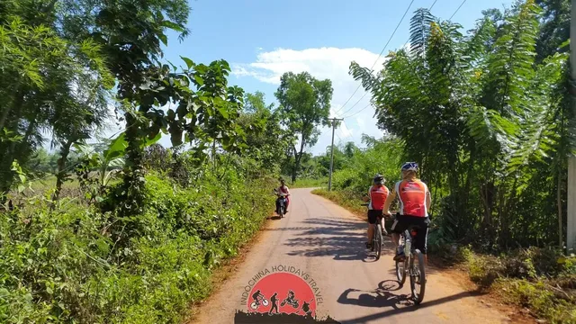 1 day Phnom Penh Biking to Phnom Udong Mountain