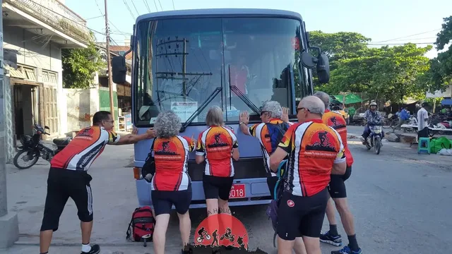 Hanoi Cycle To Siem Reap – 25 days 1