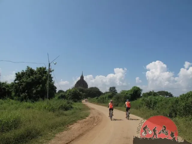 Hanoi Cycling To Mai Chau - 2 Days 3